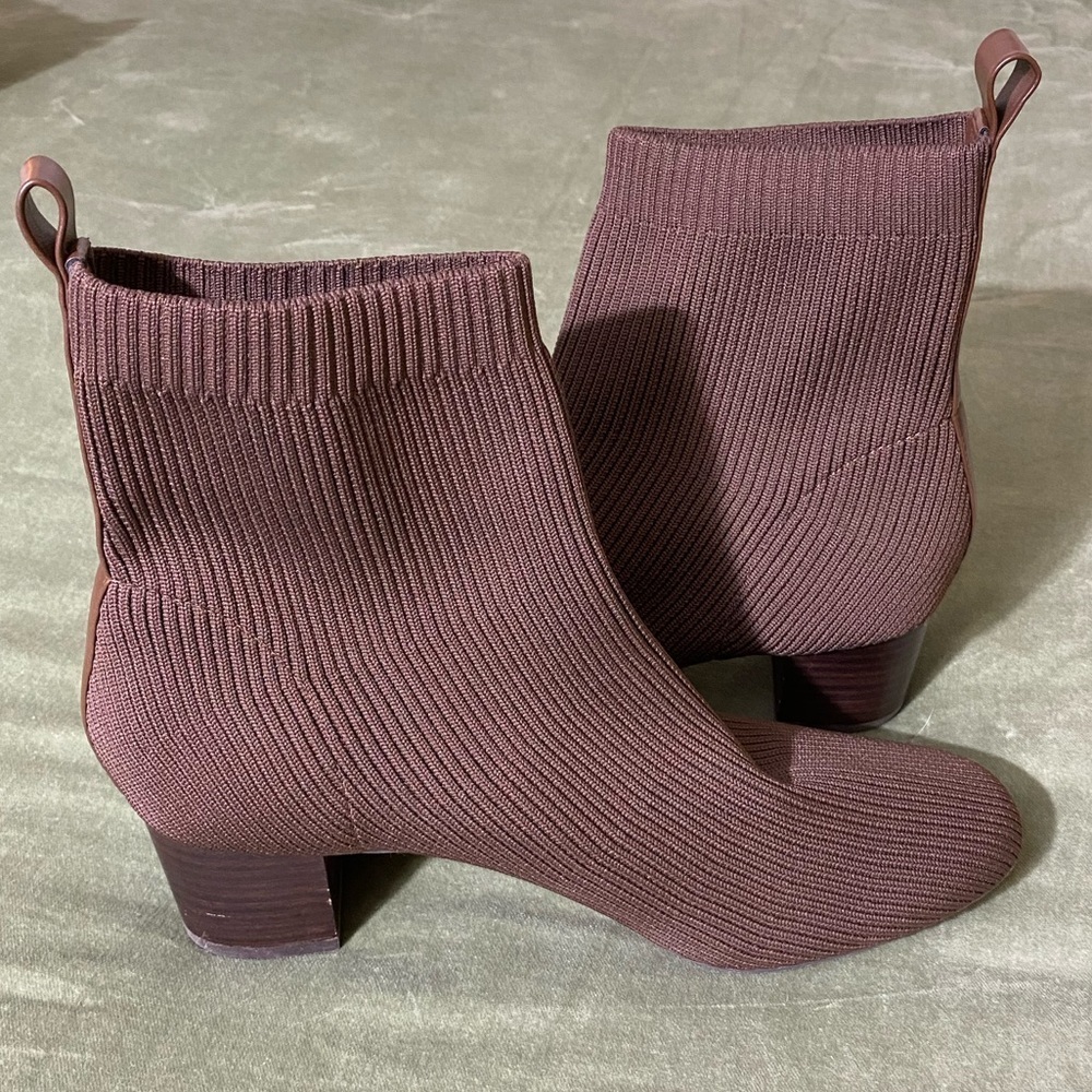 Joie Women’s Ribbed Pull On Stretch Neely
Ankle Boots Black Sz 10 OSS - Picture 7 of 10